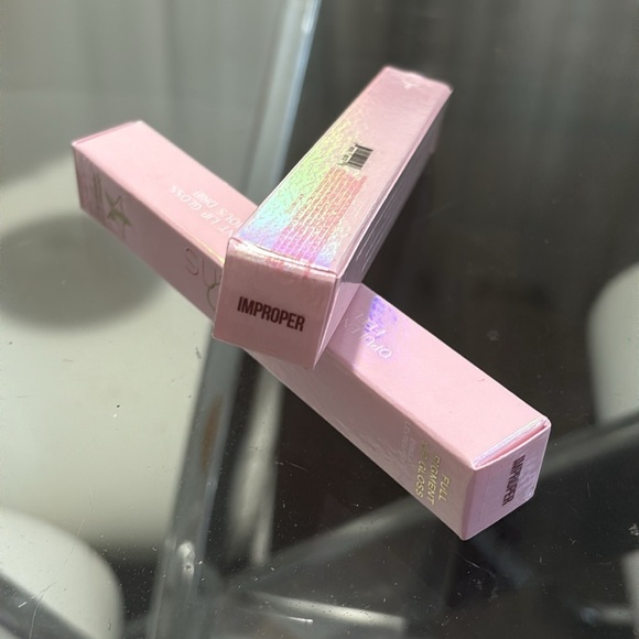 Jeffree Star Cosmetics - Lip Gloss Supreme Gloss - Improper - Picture 2 of 2